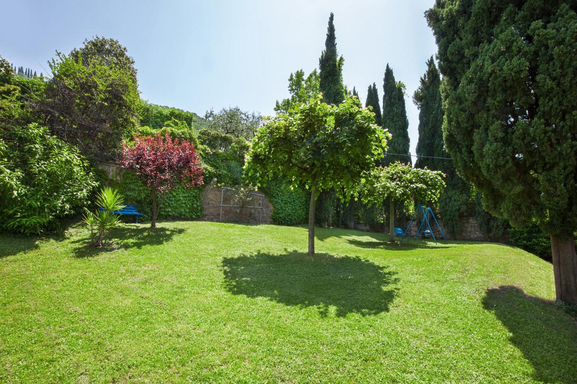 Leonardo Walsh Apartment With Lake View Torri Del Benaco Luaran gambar